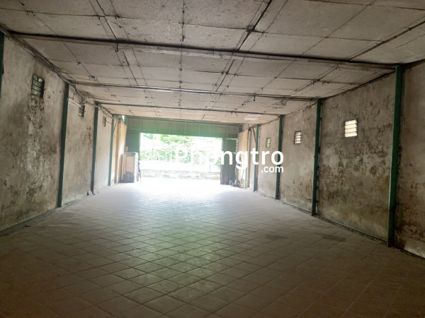 Cho thuê kho xưởng tại triều khúc ,thanh trì , hà nội. diện tích 500m , oto đỗ cửa, cho thuê giá rẻ