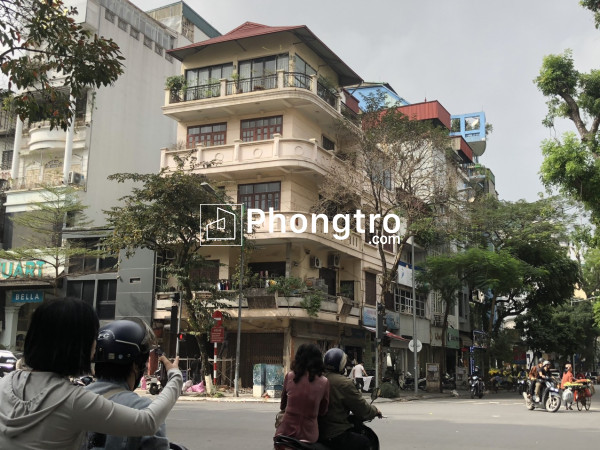 Cho thuê nhà tầng 1, địa chỉ 156 phố huế, mặt tiền 15m, riêng biệt, 0977097287