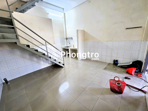 Cho thuê nhà 1t1l 56m2 2pn mặt tiền đường 28 linh đông