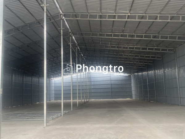 Cho thuê kho xưởng tại lai xá, hoài đức, hà nội. diện tích 1000m có cắt lẻ, đường xe container đỗ