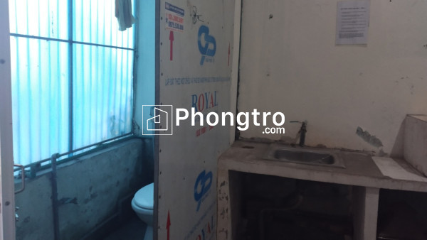 Cho thuê nhà 3,5 tầng ngõ 325 kim ngưu, 4 phòng,2wc nhà đầu ngõ tiện đi lại