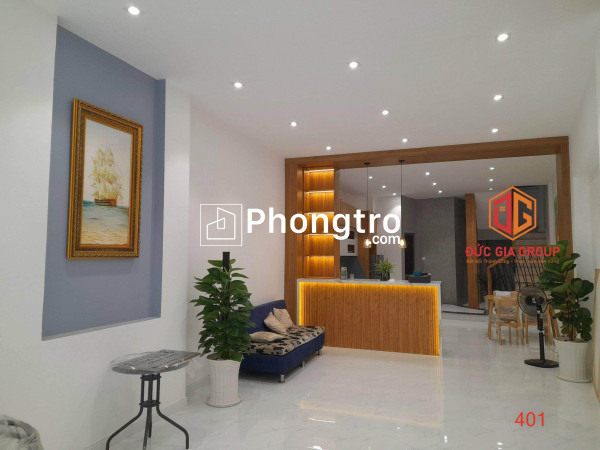 Cho thuê nhà 1 trệt 2 lầu mặt tiền đường 30/4 rất đẹp, cho thuê rẻ, chỉ 20tr/tháng