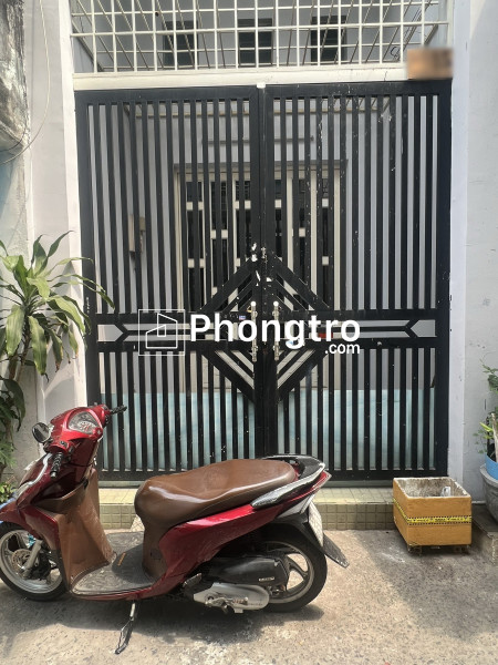 Cho thuê nhà mới 4 tầng hẻm thông đường hưng phú p10.q8. giá 11 triệu