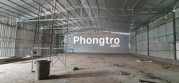 Cho thuê kho xưởng tại triều khúc, tân triều , hà nội. diện tích 380m nền betong đánh bóng, mái