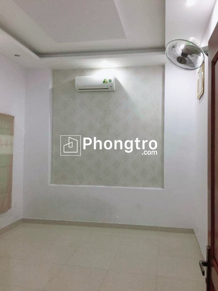 Phòng studio mới xây—>giá 4.1triệu, hẻm 1041/80 trần xuân soạn q7