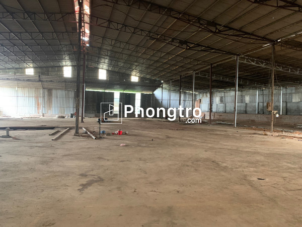 Cho thuê kho xưởng tại minh phú, sóc sơn, hà nội. diện tích 2500m xe container đỗ cửa giá 50 triệu