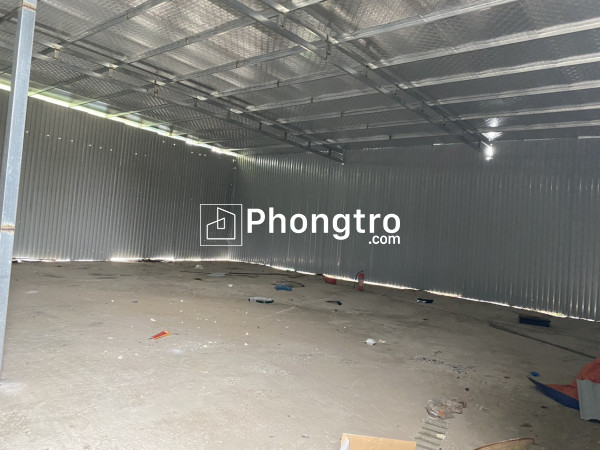 Cho thuê kho xưởng tại yên xá, tân triều, hà nội. diện tích 220m , xưởng cao 6m xe container đỗ