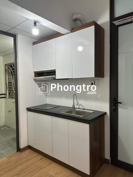 Hoang hoa thám 5 tầng 3 ngủ 
8tr tháng
dt 30m2 x 5 tầng
+ nhà thiết kế mới, sạch đẹp, sàn gỗ. gồm: