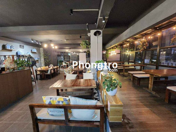 Sang nhượng quán cafe ở nguyễn thị định, thanh xuân, hà nội.