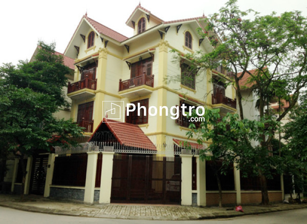 Chính chủ cho thuê cả nhà mới 45m2,4t, vp, kd, nhà hàng, đinh liệt- tạ hiện-30tr