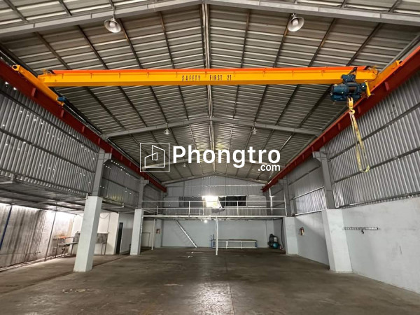 Kho xưởng cho thuê hoặc bán tại định hòa ,thủ dầu một, bd.giá 30 triệu trên 730m2. văn phòng 120m2